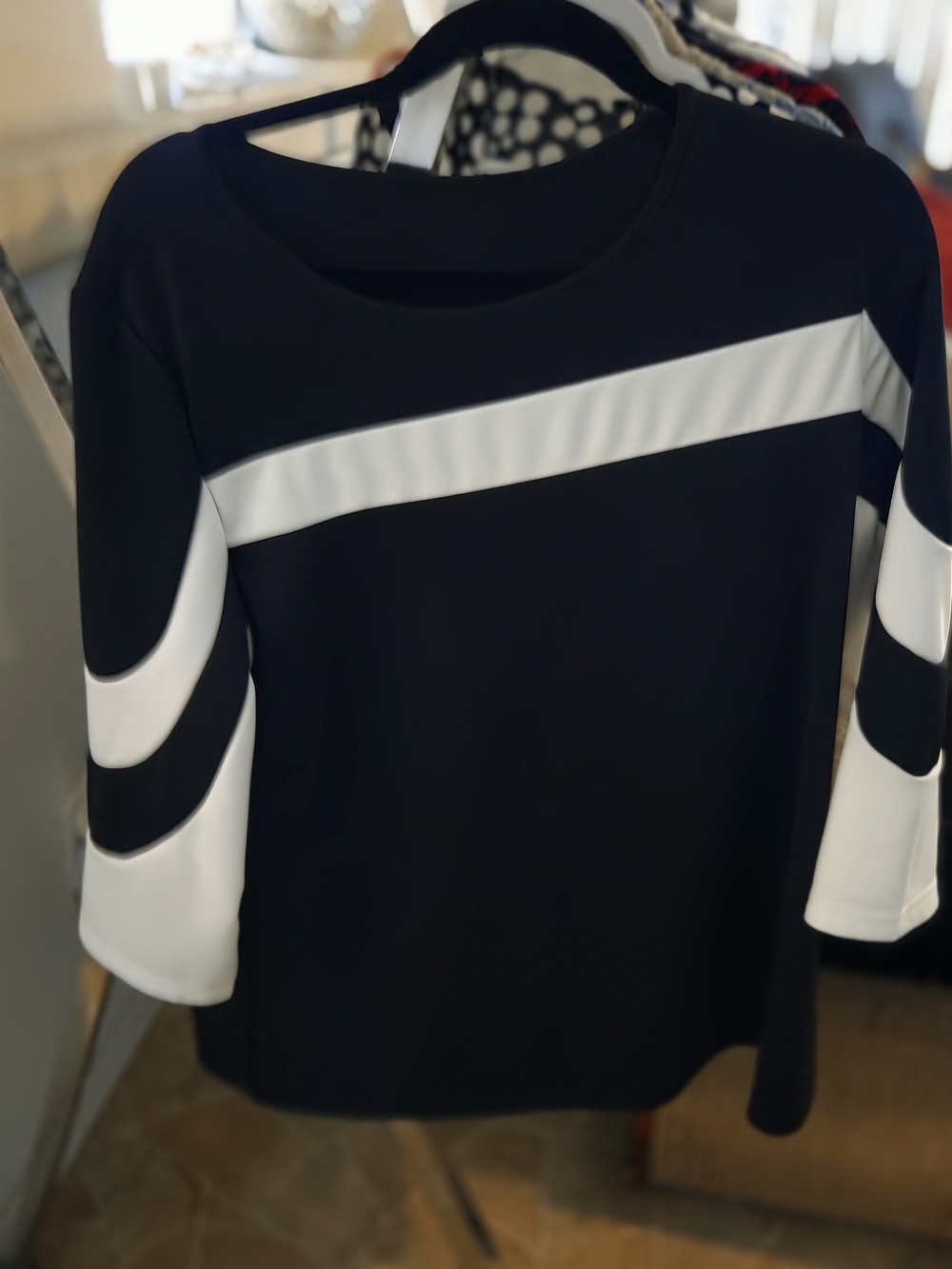 Black and White Colorblock Scoop Neck Blouse